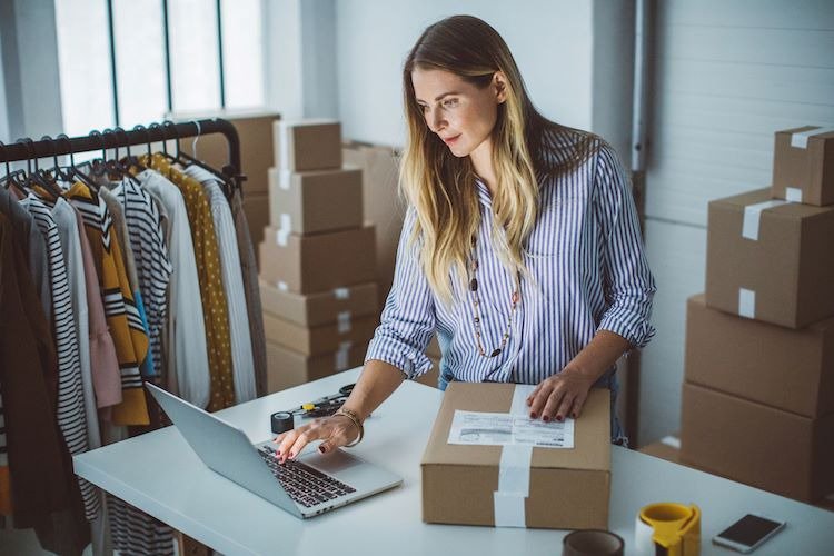 Why Online Fashion Shopping Is the Future: Trends You Should Know