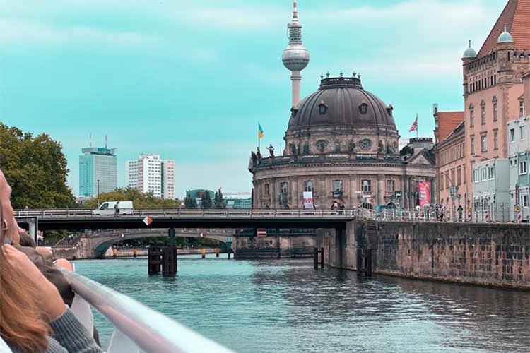 Travel Tips on a Budget: How to Experience Berlin Without Breaking Your Bank Account